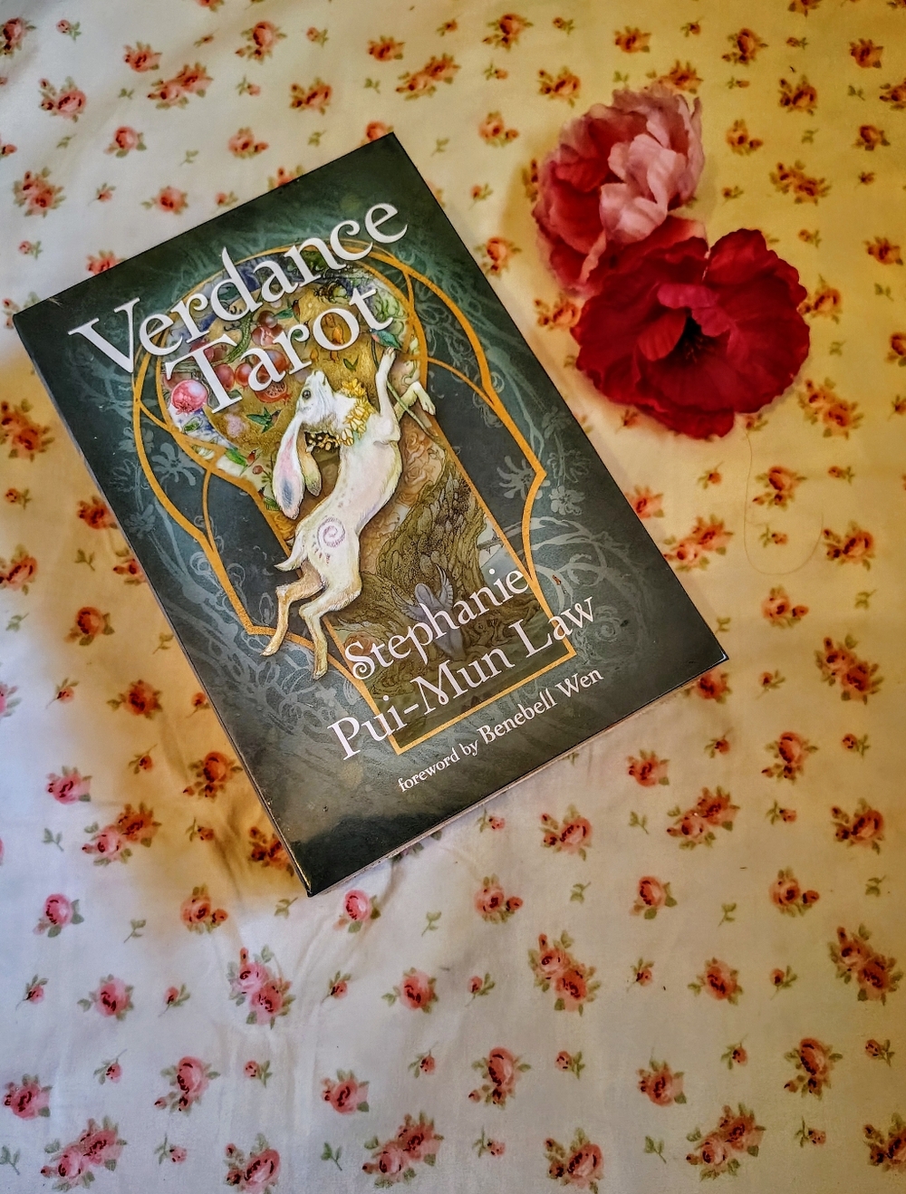 Verdance Tarot Deck by Stephanie Pui-Mun Law - Forest Green Box